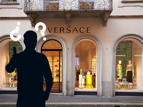 quien es dueño de versace|gianni Versace wikipedia.